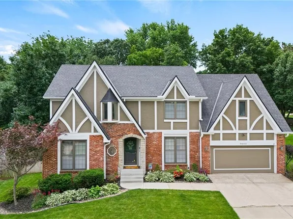 9805 W 121st Ter, Overland Park, KS 66213