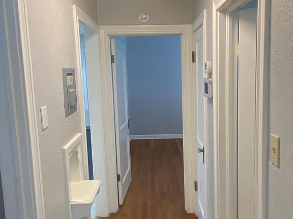 3rd image of 535 Drake Ave