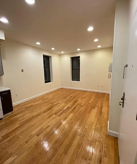 12311 Rockaway Beach Blvd #1A — Photo 10