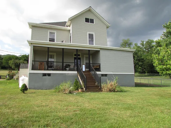 2573 Old Route 100 Rd, Draper, VA 24324
