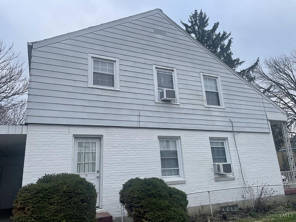 2nd image of 762 Ross Ave