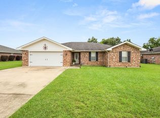 103 Maverick St, Deridder, LA 70634