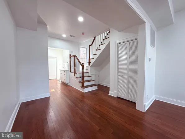 1113 Holbrook Ter NE, Washington, DC 20002