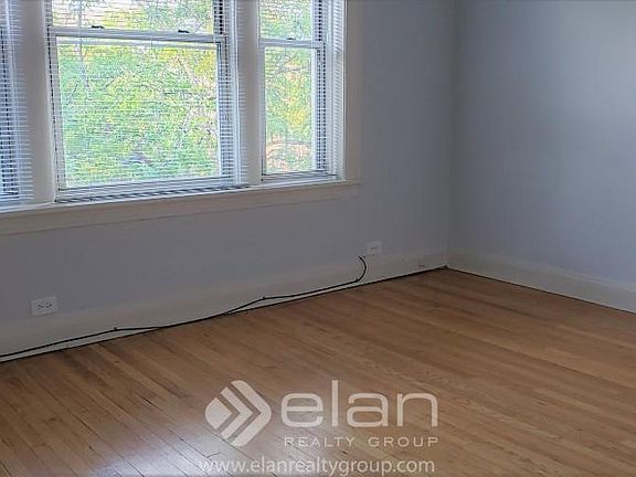 2nd image of 1201 W Waveland Ave APT 2