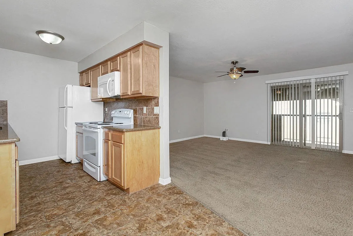 High Point East Apartment Homes — Photo 1