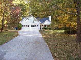 2014 Atha Woods Dr, Monroe, GA 30655