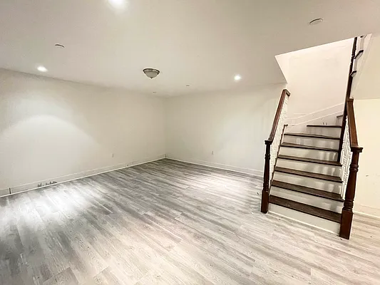 Rented by Bruma Realty LLC | media 23