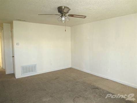 LIVING ROOM!