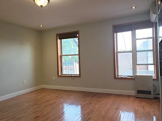Rented by JB Management NY Inc | media 23