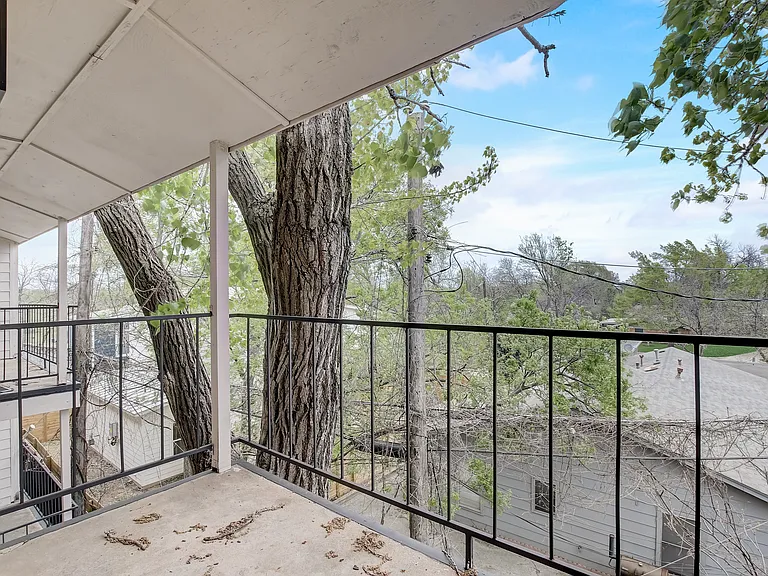 Highpoint North — Photo 29