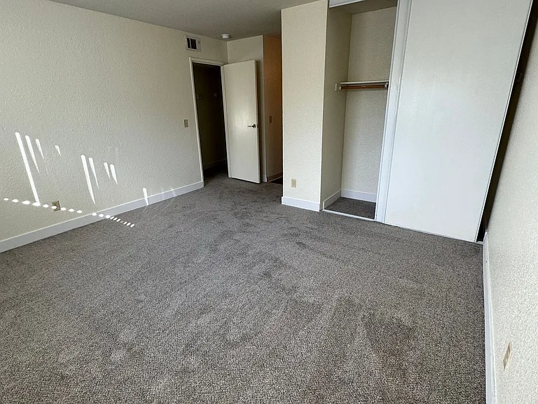 2950 Portage Bay — Photo 149