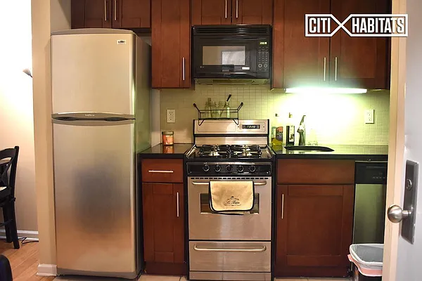 Rented by Citi Habitats | media 17