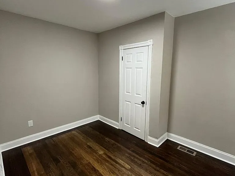 Unit Photo