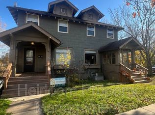 922 E 4th St, Duluth, MN 55805