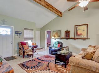 3927 Country Meadows Rd, Granbury, TX 76049