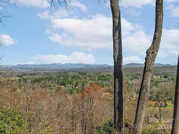 2nd image of 808 Summit Farm Ln