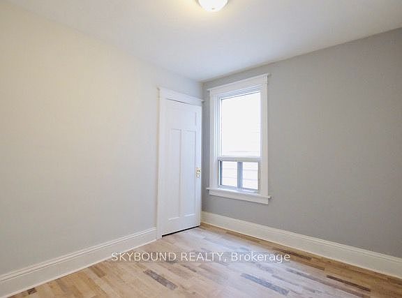 3rd image of 72 Somerset Ave