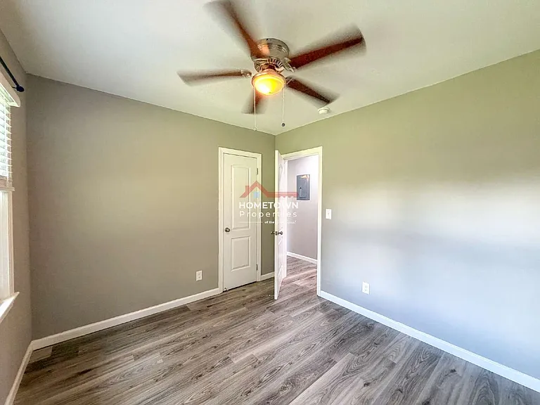1815 Hallmark Dr — Photo 22