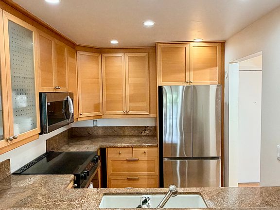 3rd image of 3939 Eagle St Unit 308