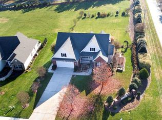 104 Meadow Crest Ln, Mooresville, NC 28117