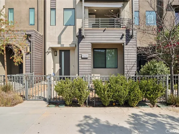 13225 Victory Blvd, Valley Glen, CA 91401