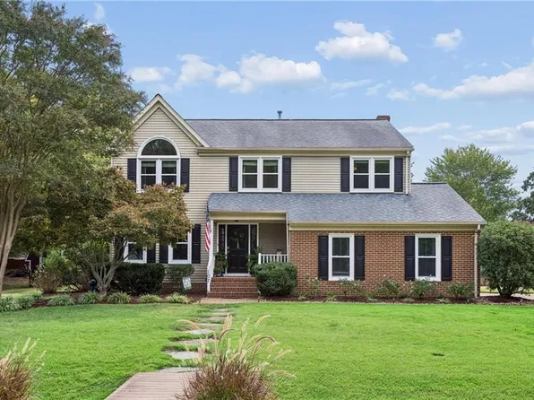 107 Allen Harris Dr, Yorktown, VA 23692