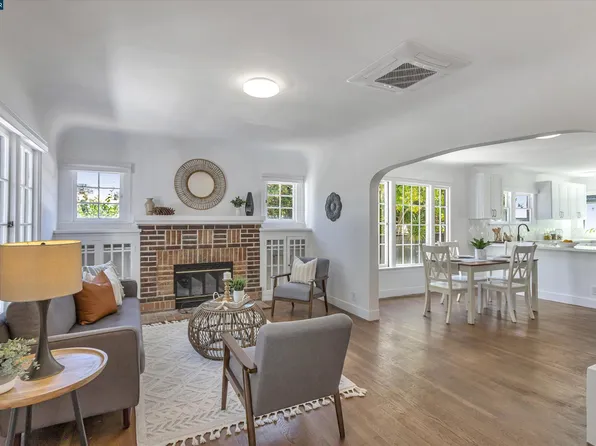 214 Iris, Martinez, CA 94553