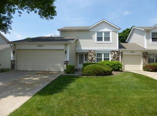 1000 Colony Lake Dr, Schaumburg, IL 60194