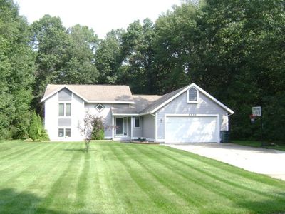 2904 N Riverwood Dr, Twin Lake, MI, 49457