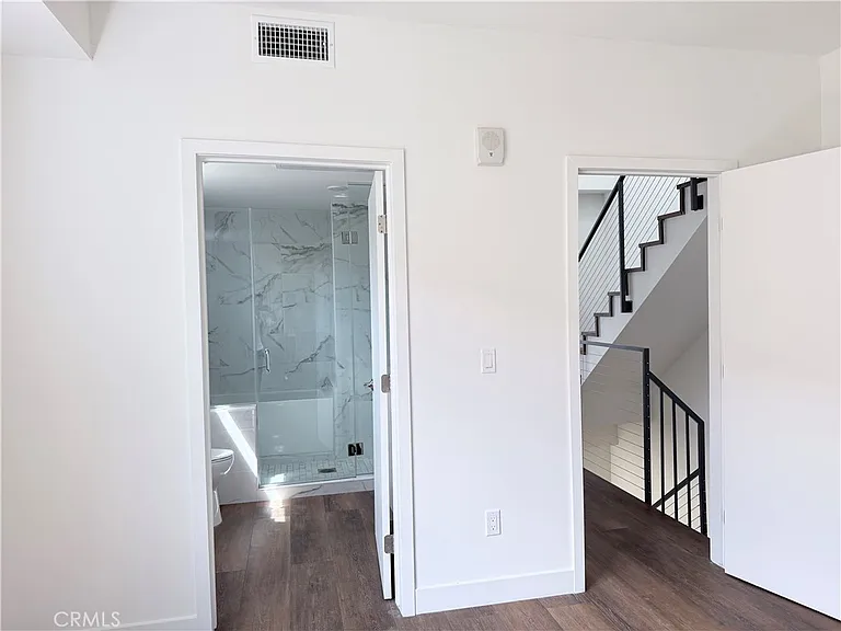 1245 N New Hampshire Ave #5 — Photo 4