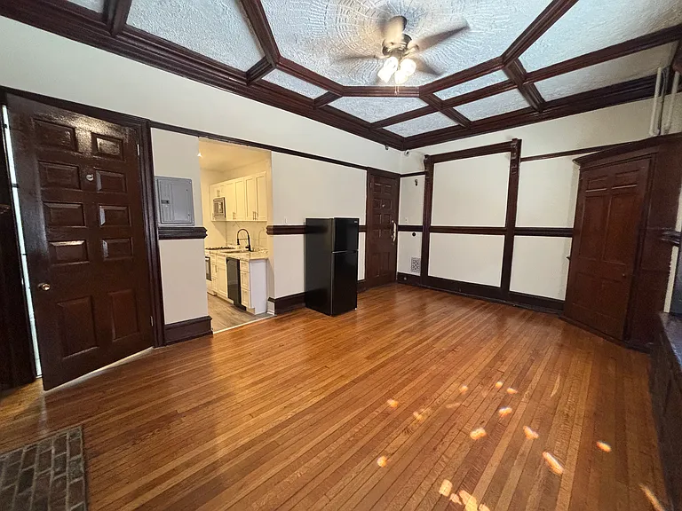 237 S 21st St #2 — Photo 3