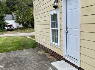 3825 Nansemond Cir #B, Norfolk, VA 23513