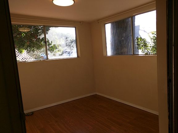 4th image of 8527 Whittier Blvd Spc 11