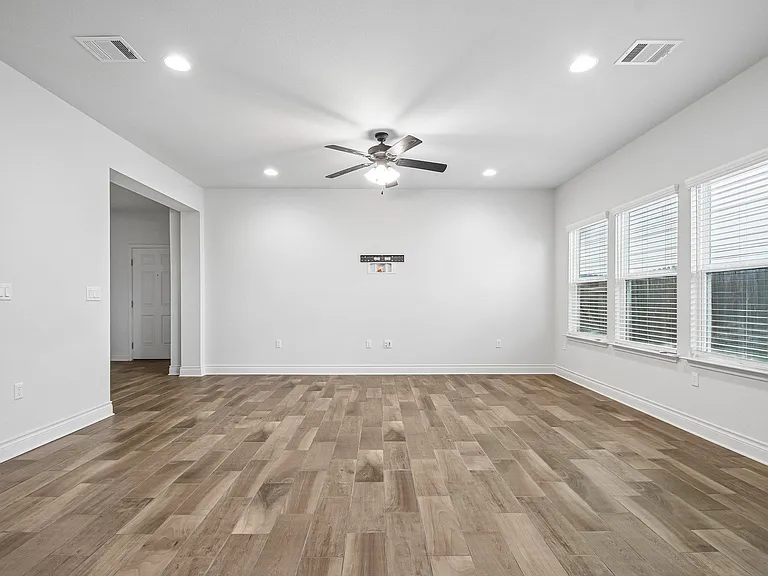 10213 Forest Grove Dr — Photo 6