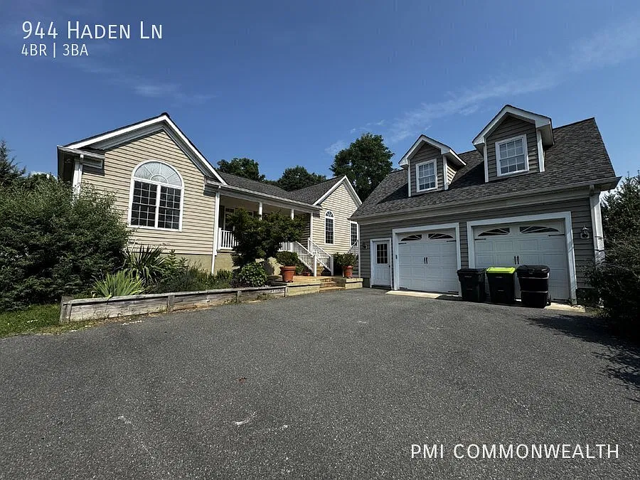 944 Haden Ln