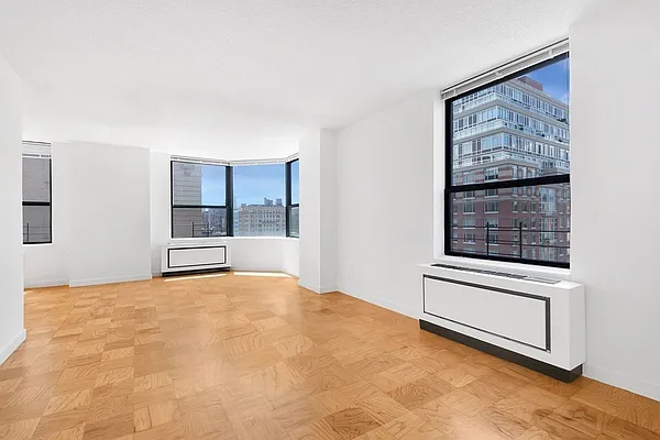 Rented by Cooper & Cooper Real Estate | media 23