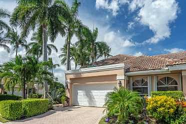 Home For Sale In Polo Club