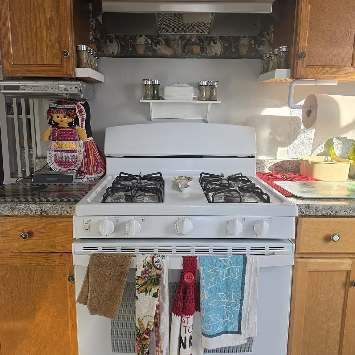 2 bed, 1.0 bath, 802 sqft, $2,200 — Photo 2