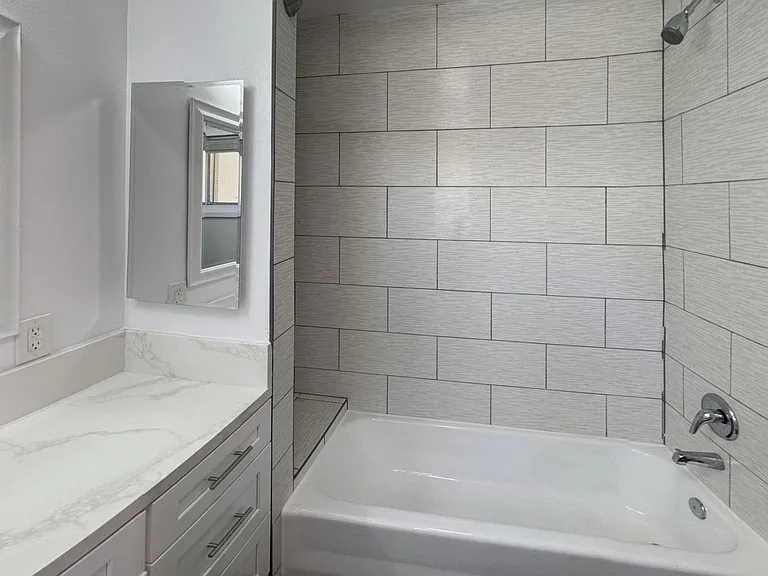 134 Chautauqua Blvd. — Photo 24