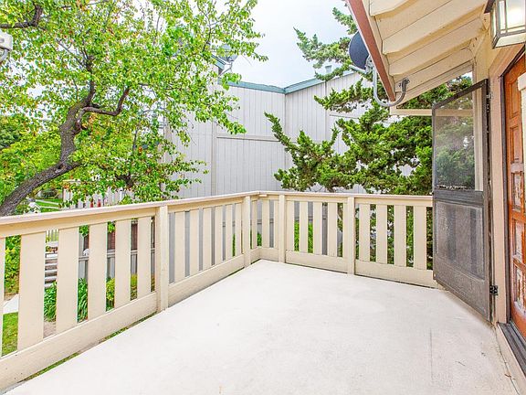 3rd image of 432 Coyote Creek Cir