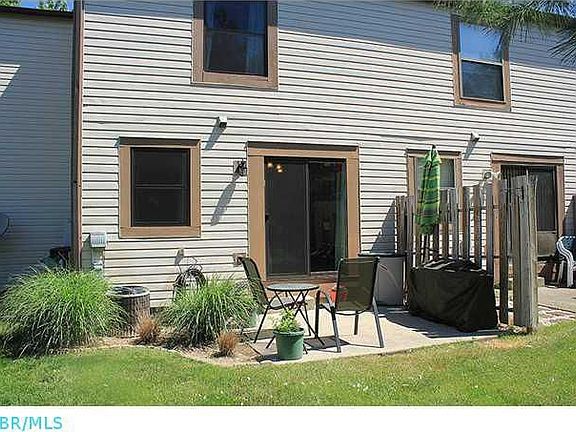 2nd image of 689 Alta View Ct