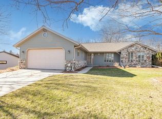 N70W23439 Prides ROAD, Sussex, WI