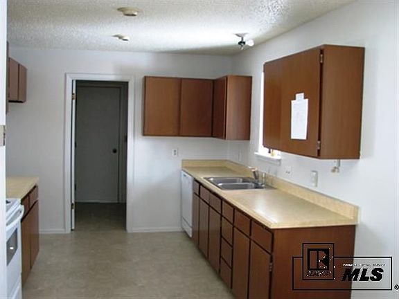 4th image of 2765 Honeysuckle Ln