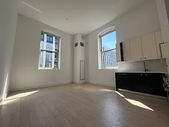 Rented by DelShah Capital LLC