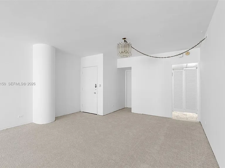 5005 Collins Ave #509 — Photo 15