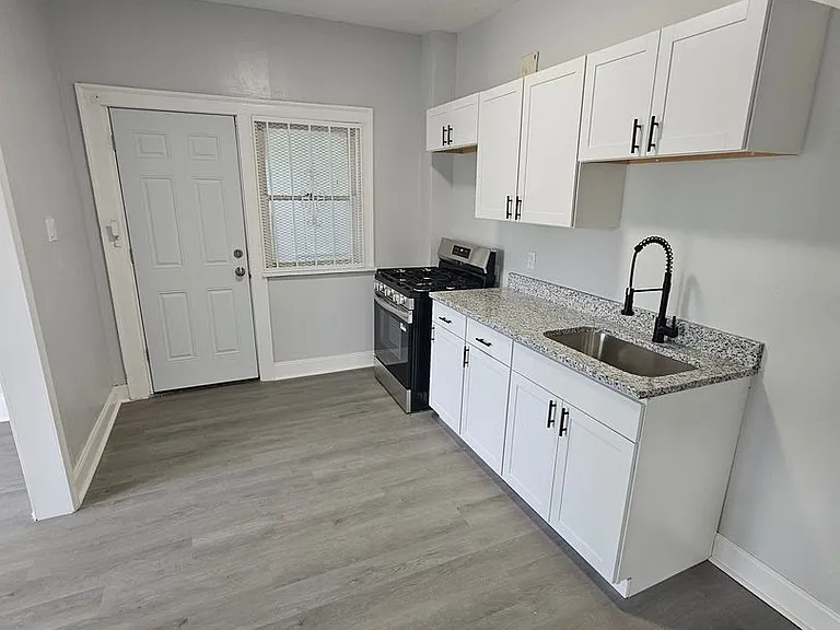 14201 Westropp Ave — Photo 20