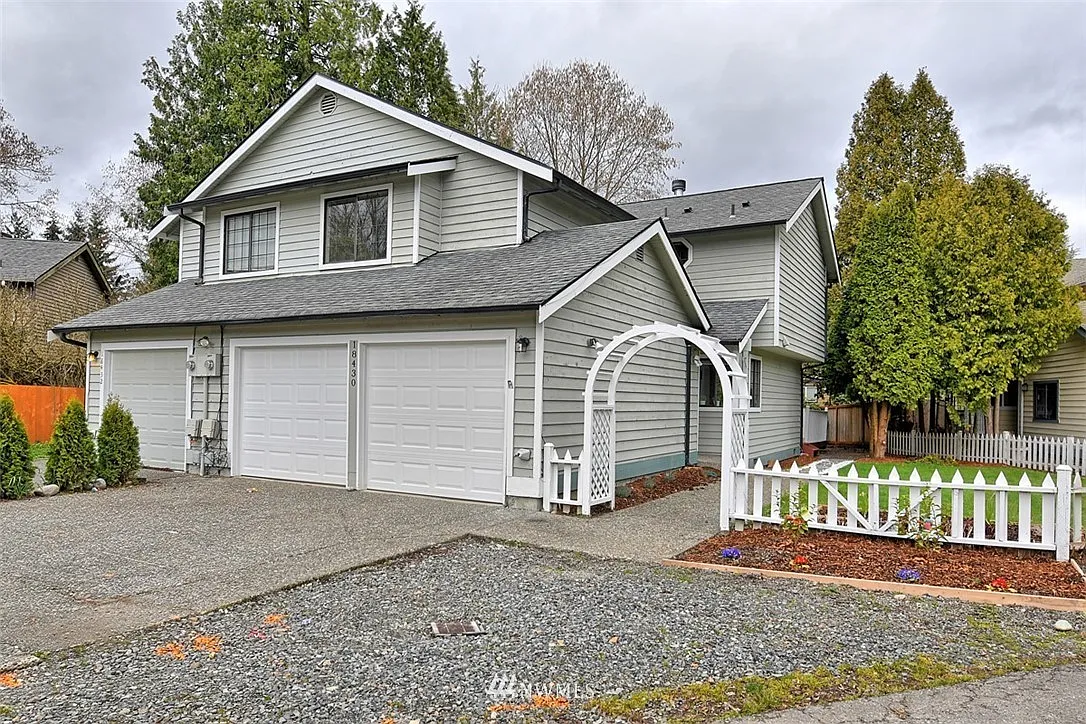 3 bed, 2.5 bath, 1306 sqft, $2,950 — Photo 1