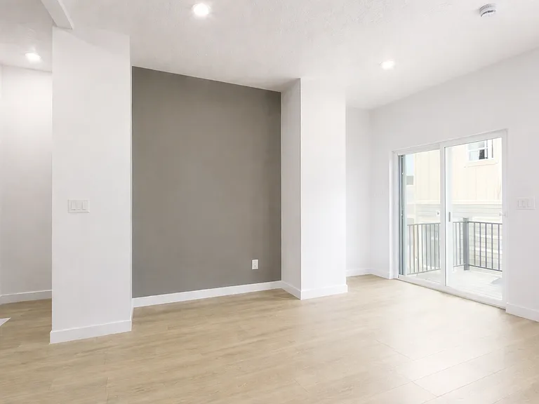 1514 W Bright Eyes Ln — Photo 5