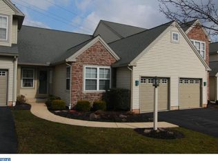 107 Hawk Valley Ln, Denver, PA 17517