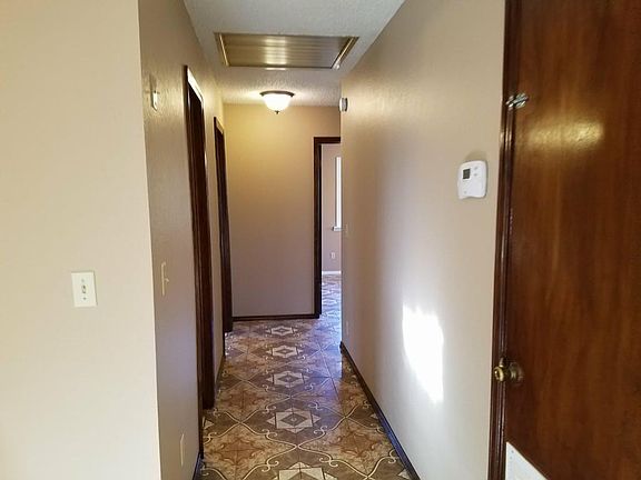 4th image of 10125 Bizzy Ln